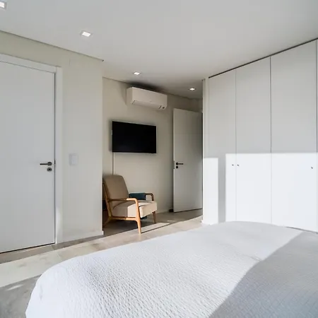 Sony - Quaint By The Ocean With Pool *