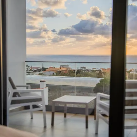 Вилла Sony - Quaint By The Ocean With Pool *