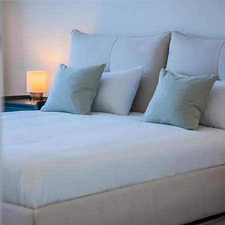 Sony - Quaint By The Ocean With Pool Вилла *