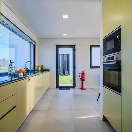 Sony - Quaint By The Ocean With Pool * Ericeira