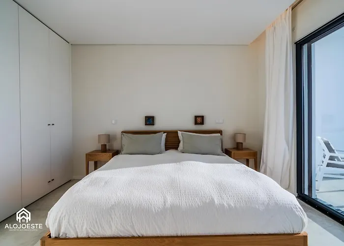 Villa Sony - Quaint By The Ocean With Pool