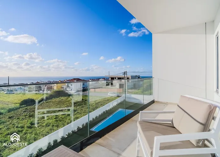 Villa Sony - Quaint By The Ocean With Pool Ericeira