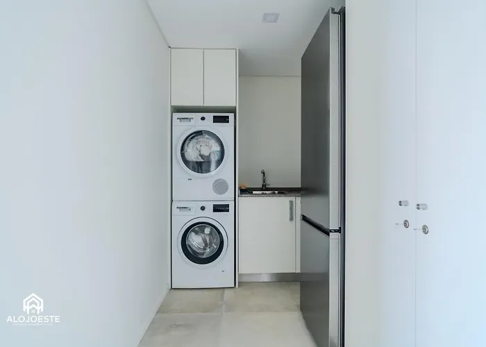 Villa Sony - Quaint By The Ocean With Pool *